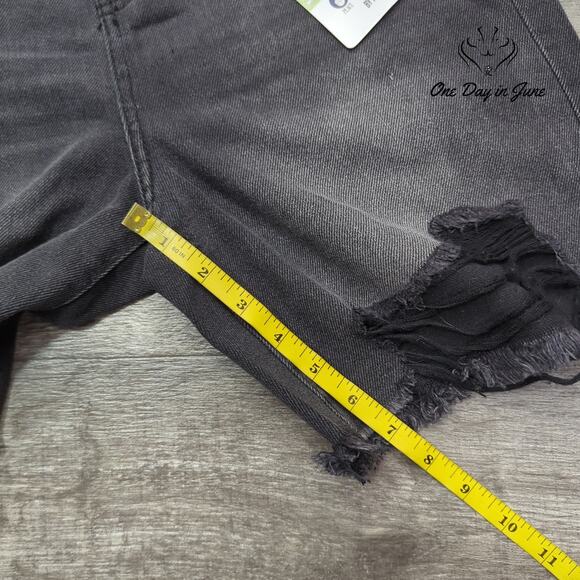 Rewash Juniors Super High Rise 90s Boyfriend Shorts Size 5 - Picture 5 of 7